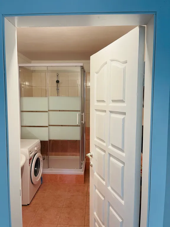 Апартаменты для большой семьи у моря в центре курортного города