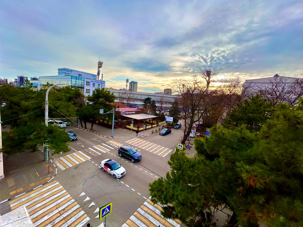 Уютные апартаменты у моря с камином и дизайнерским ремонтом