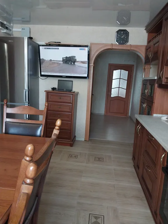 Улучшенная трехкомнатная квартира рядом с гостиницей