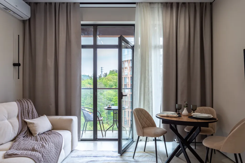 Стильная квартира с видом на горы