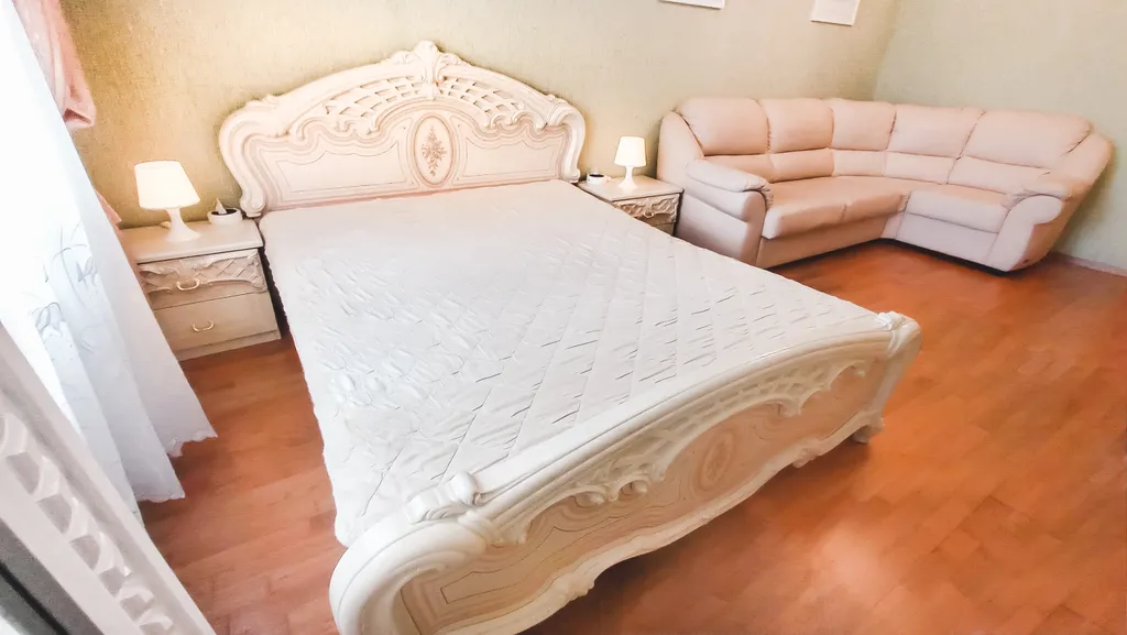 3-комнатная квартира в самом центре, площадь Ленина