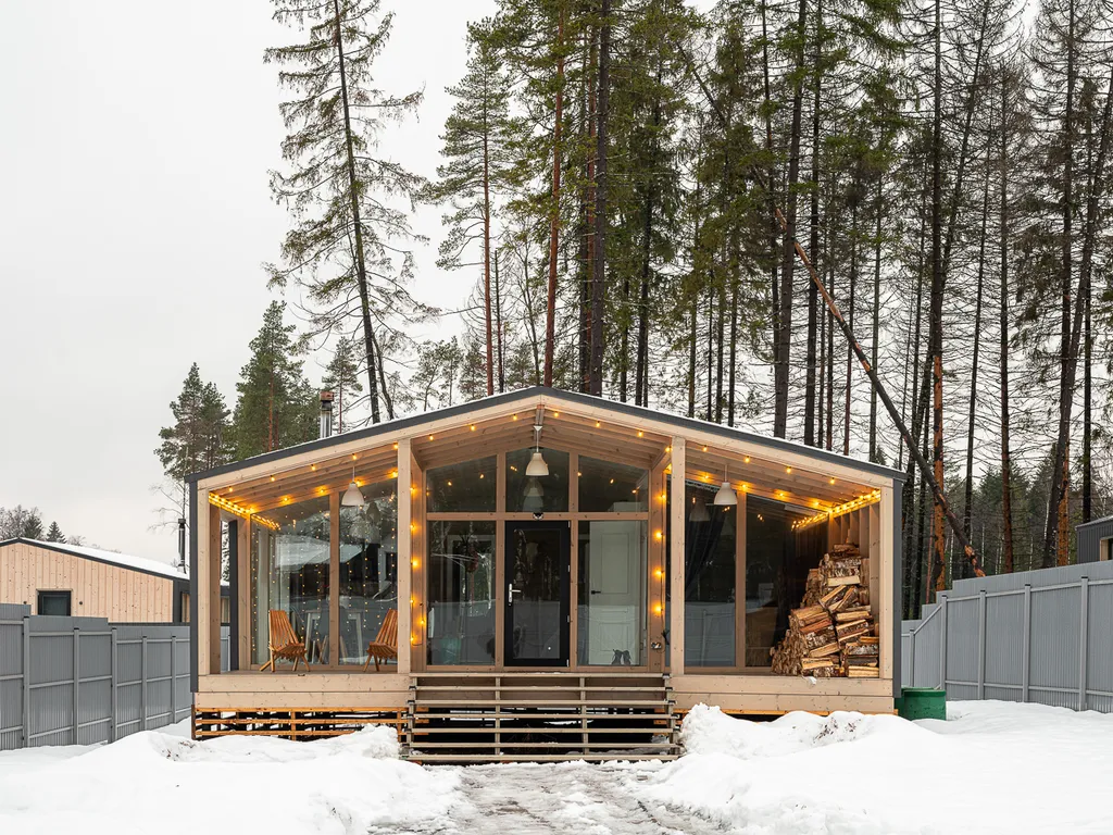 Семейный дом с камином