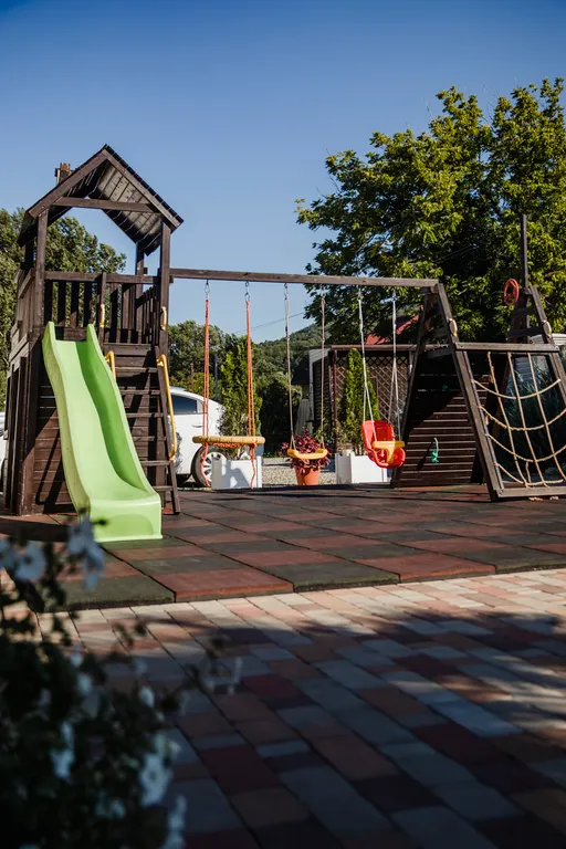 Бунгало для отдыxа на берегу Черного моря