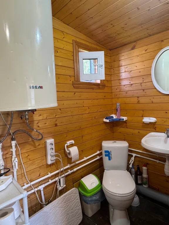 Домик у реки