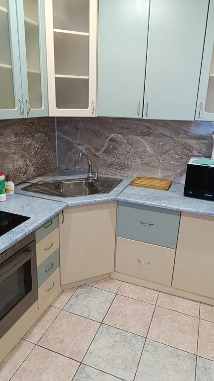 Однокомнатная квартира в центре города,напротив Дворца Спорта Аркада