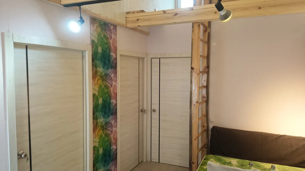 Дом на берегу протоки, ведущей в Вышневолоцкое водохранилище