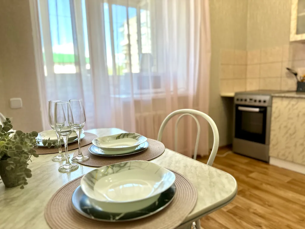 Апартаменты в новостройке с балконом