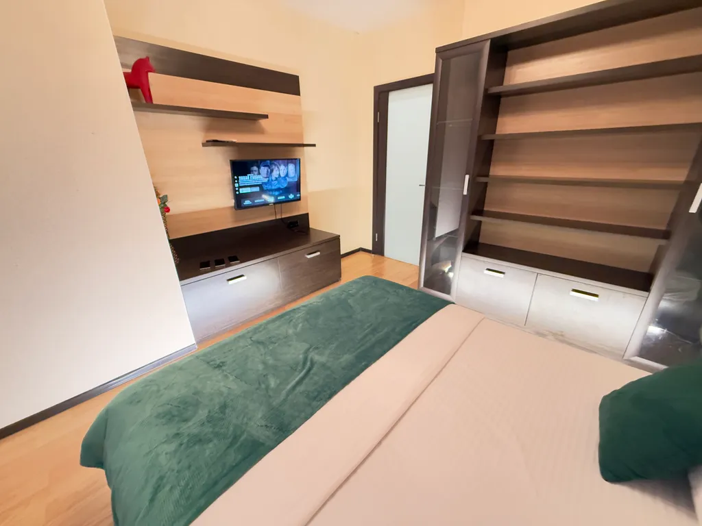 Тут хорошо на Сурикова