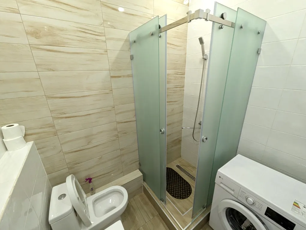 Уютная светлая квартира в центре Алматы со всеми удобствами