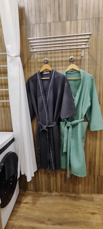 Дом с панорамными окнами в стиле Barn House