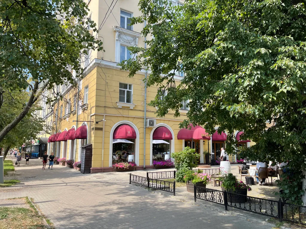 Просторная, светлая квартира в скандинавском стиле в центре города