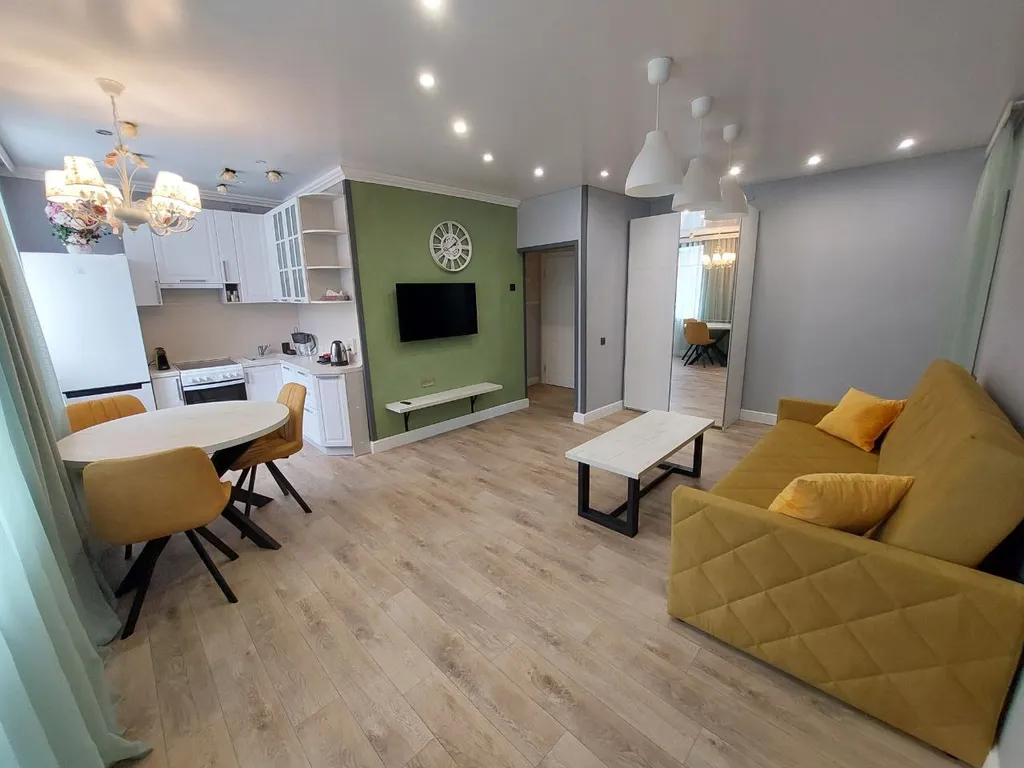 Квартира Troesutokapart центр — аренда посуточно в Мончегорск