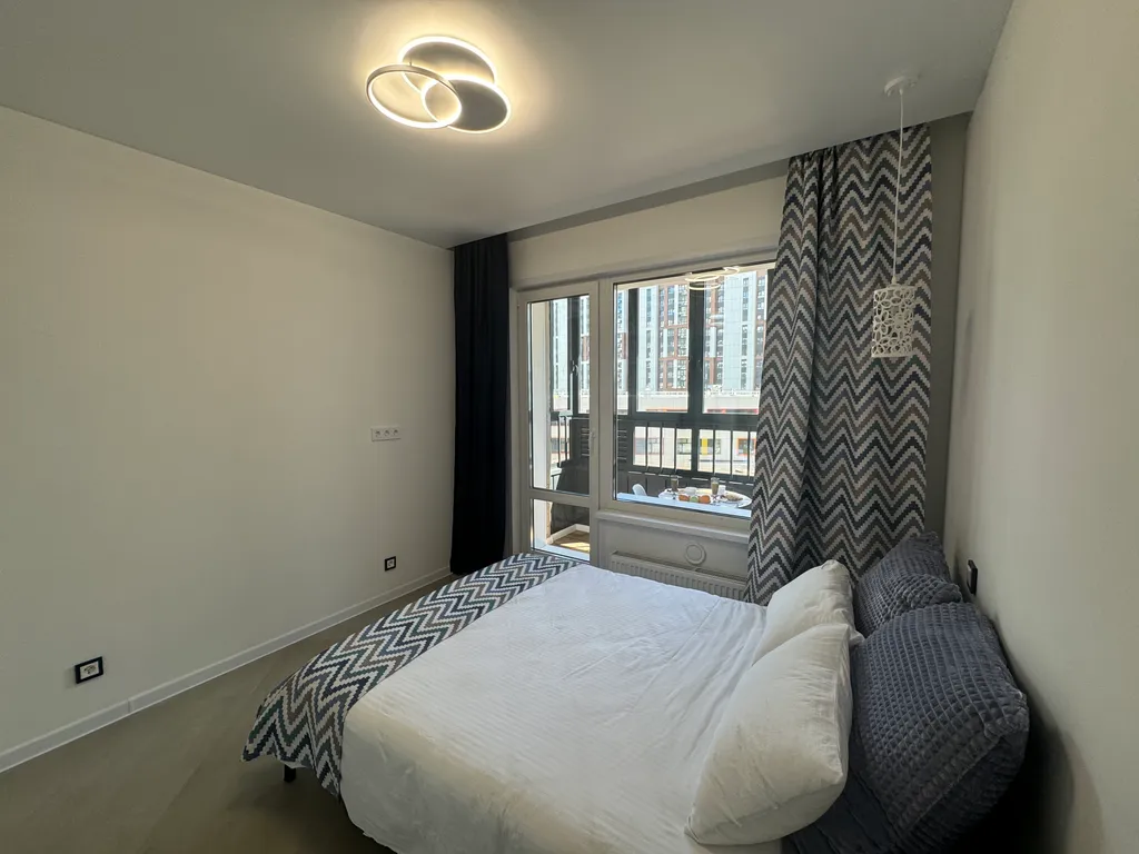 Студия с видом на парк