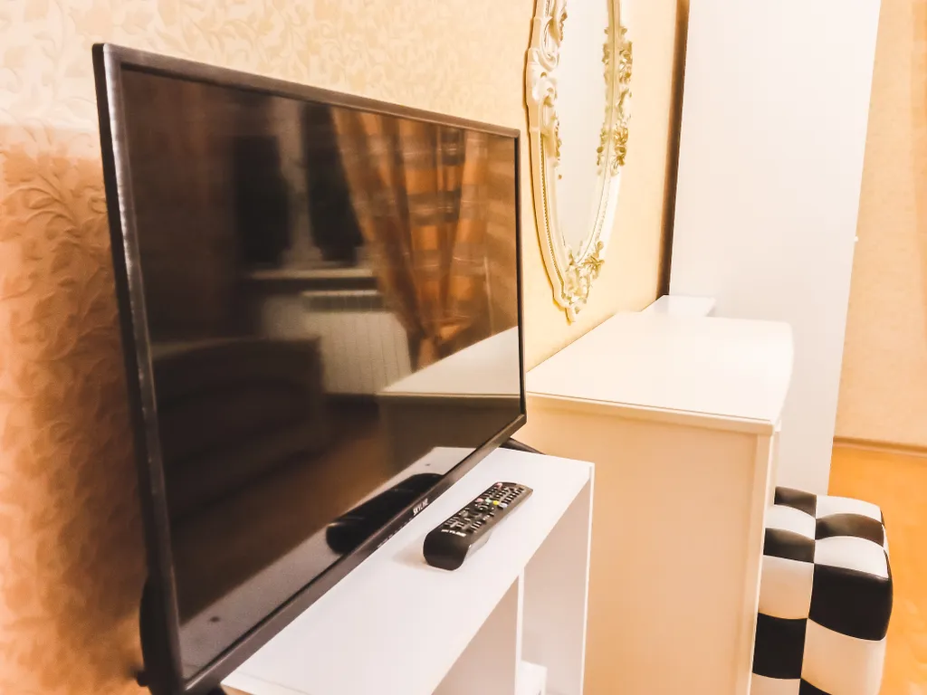 Трёхкомнатная квартира в центре на площади Ленина