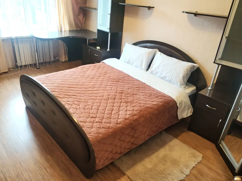 2-комнатная квартира для 6 гостей в центре города в районе Девицкого выезда