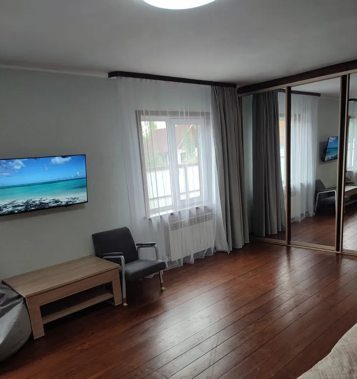 Дом из бруса в тихом красивом месте в пяти километрах от горы Соболиной