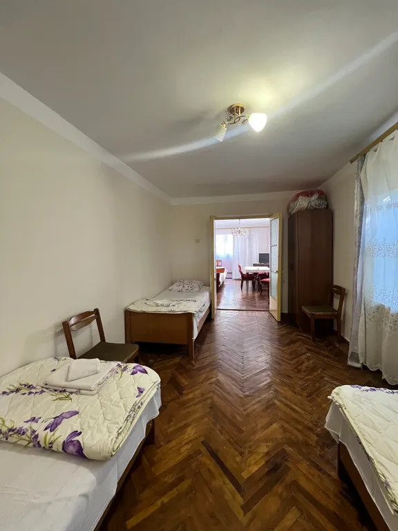 Трехкомнатная квартира у моря