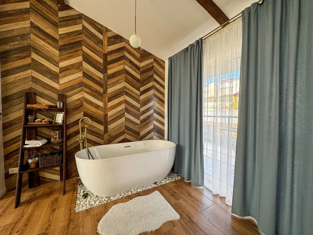 Таунхаус с дизайнерским ремонтом и террасой