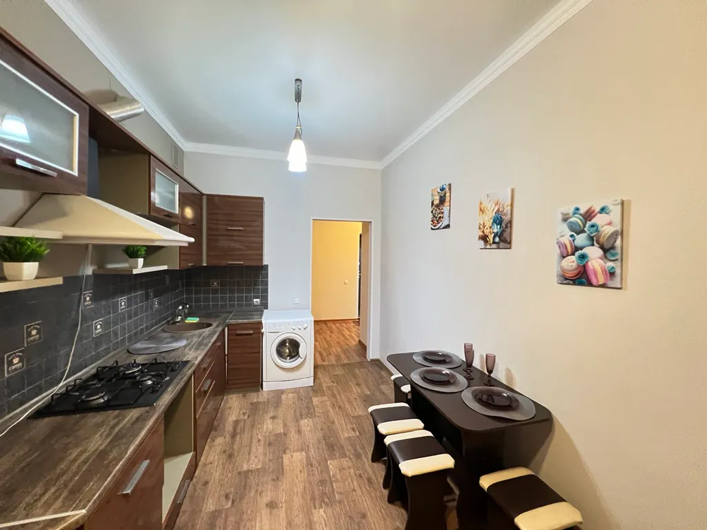 Двухкомнатная квартира в центре города, в новом доме