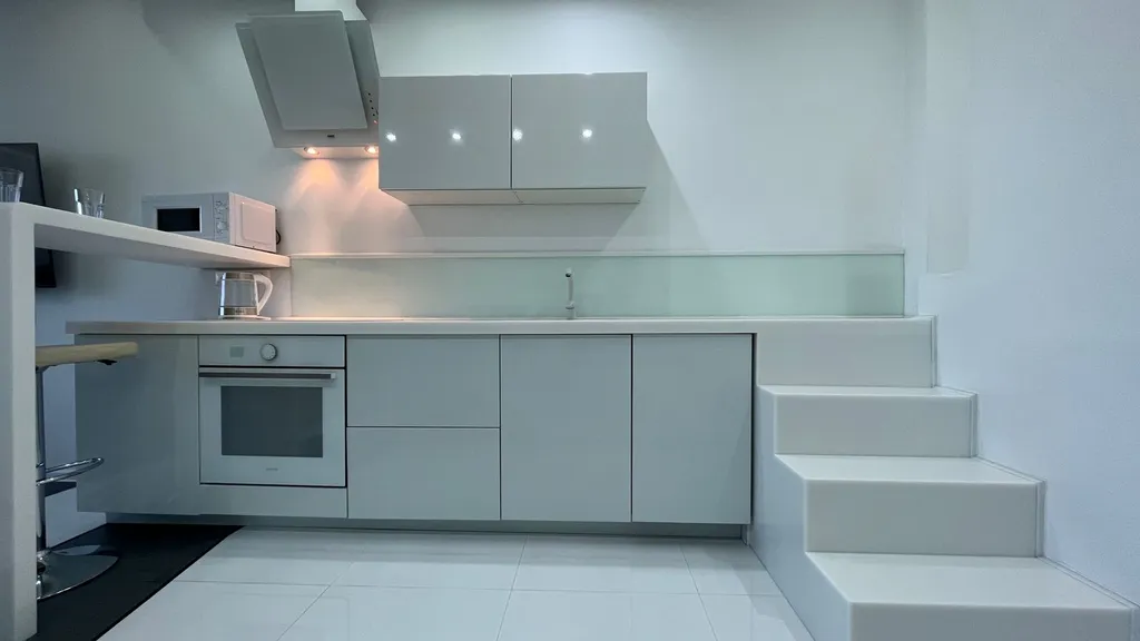 Апартамент с бассейном на крыше в центре Сочи