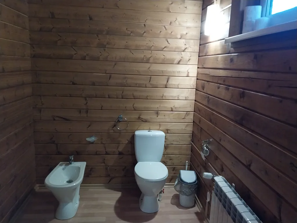 Котедж-дуплекс на берегу озера Глубокое