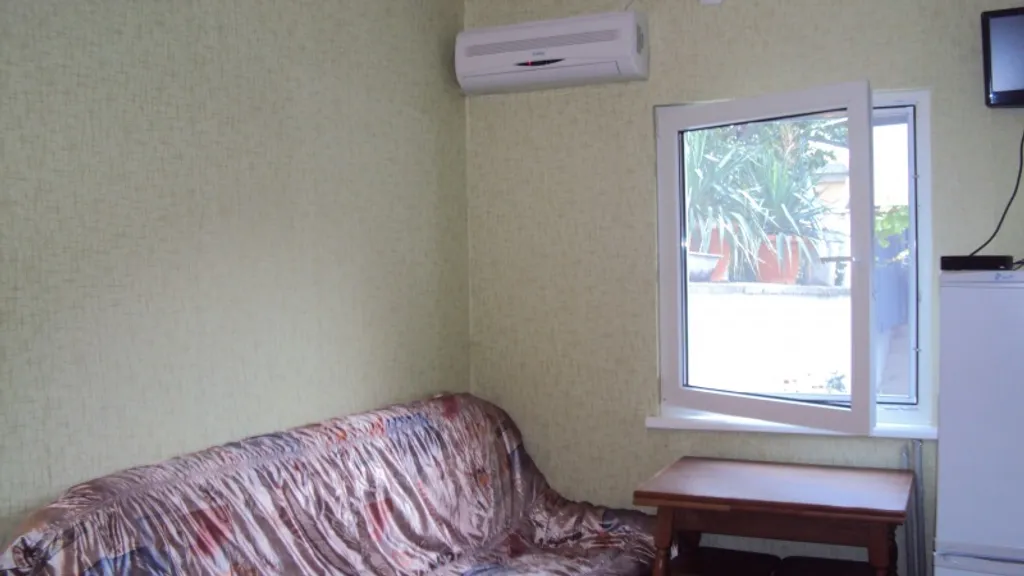 Коттедж Уютный домик с двориком — Севастополь