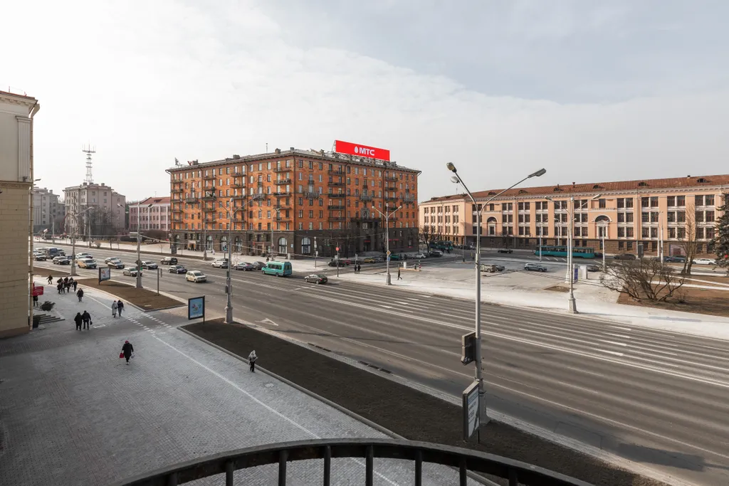 Апартамент рядом с ЦУМом и метро Якуба Коласа