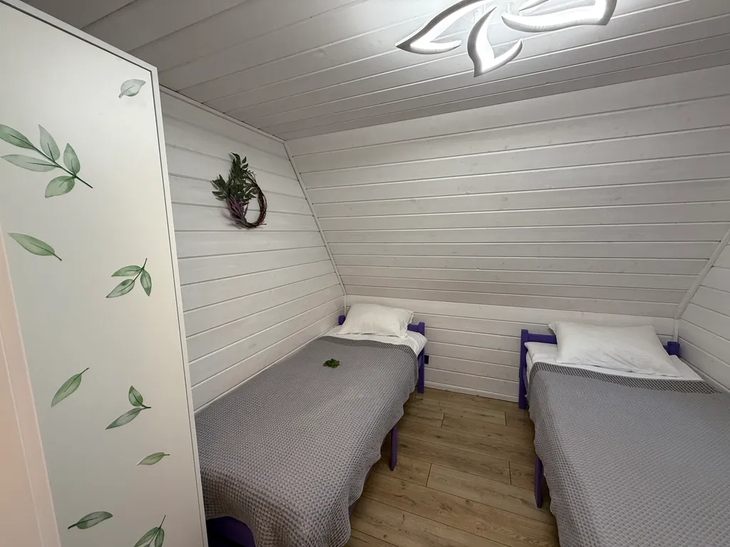 Коттедж А-фрейм коттедж Мята с бассейном — Прасковеевка