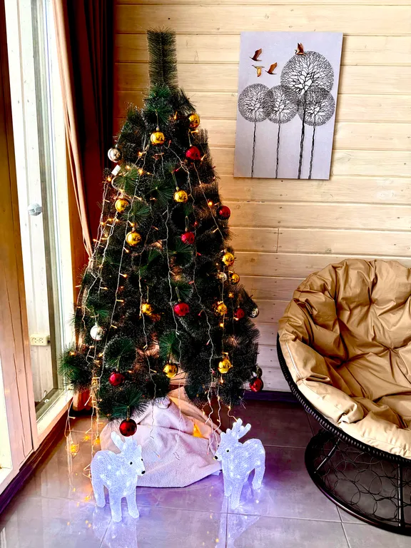 Новый дом в стиле барн Хаус на берегу реки