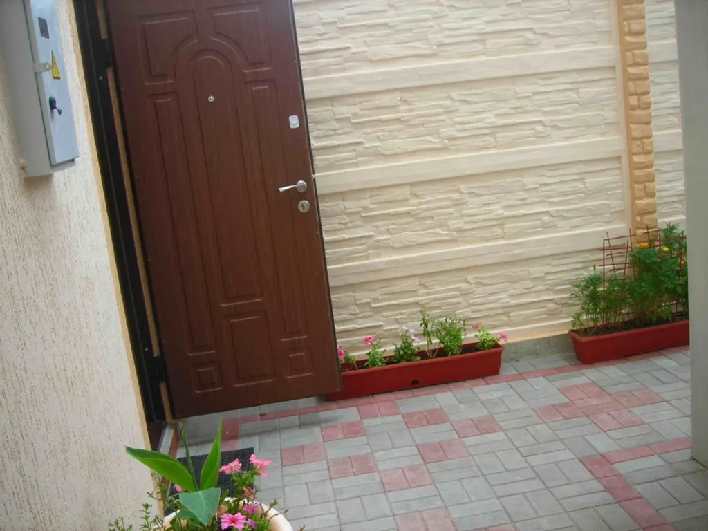 Небольшой уютный дом в курортной зоне