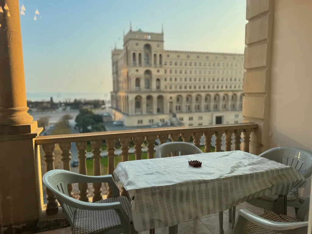 Апартаменты в центре с восхитительным видом на море