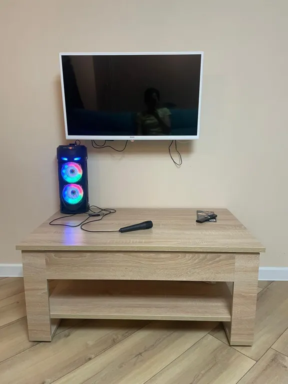 Дом в тишине леса и полей