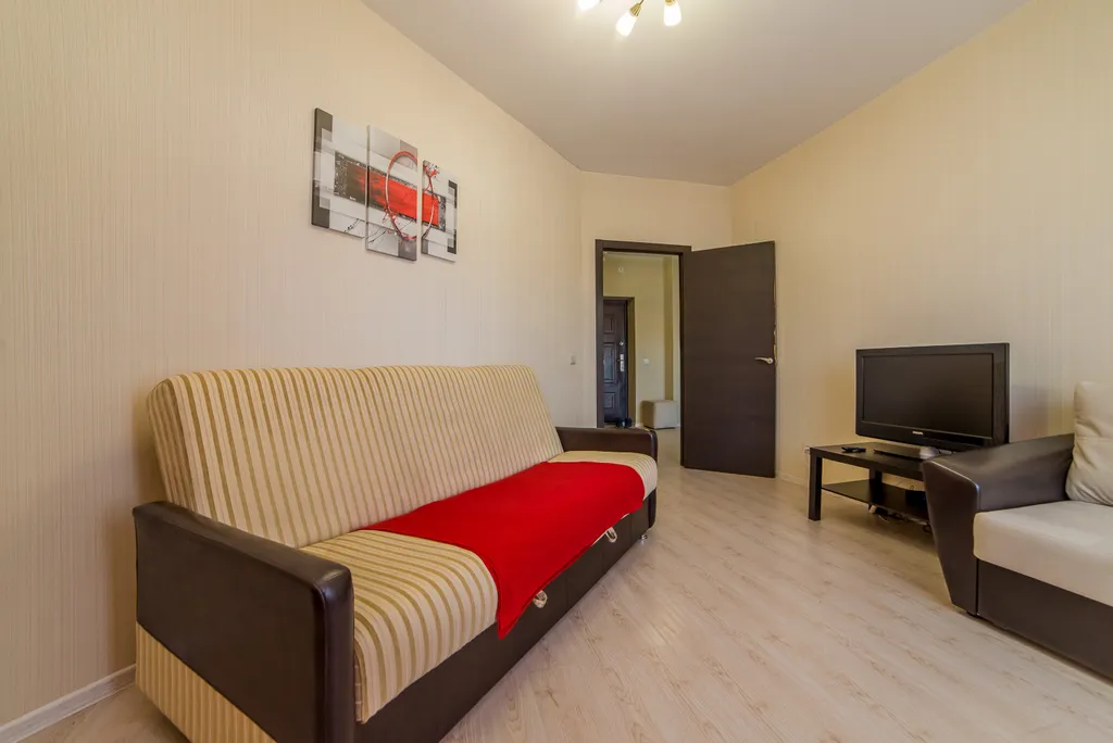 Квартира Квартира Кремовый пирог с вишневой начинкой — Екатеринбург