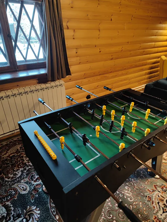 Дом с прудом