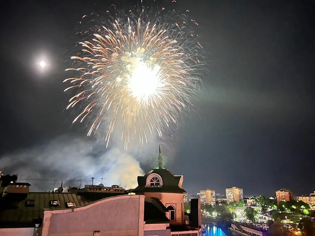 Новый дом на набережной отличный вид