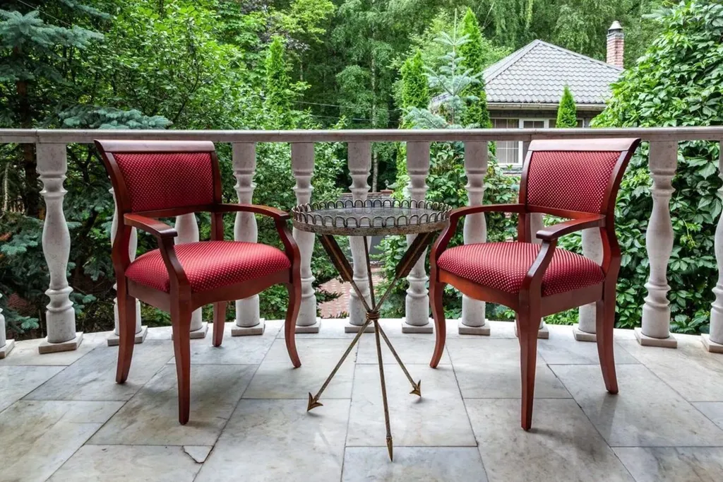 Дом с бассейном и сауной