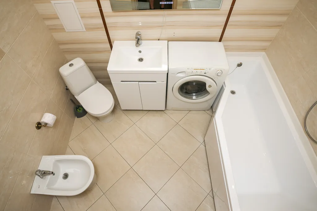 Светлая двухкомнатная квартира в тихом зелёном районе