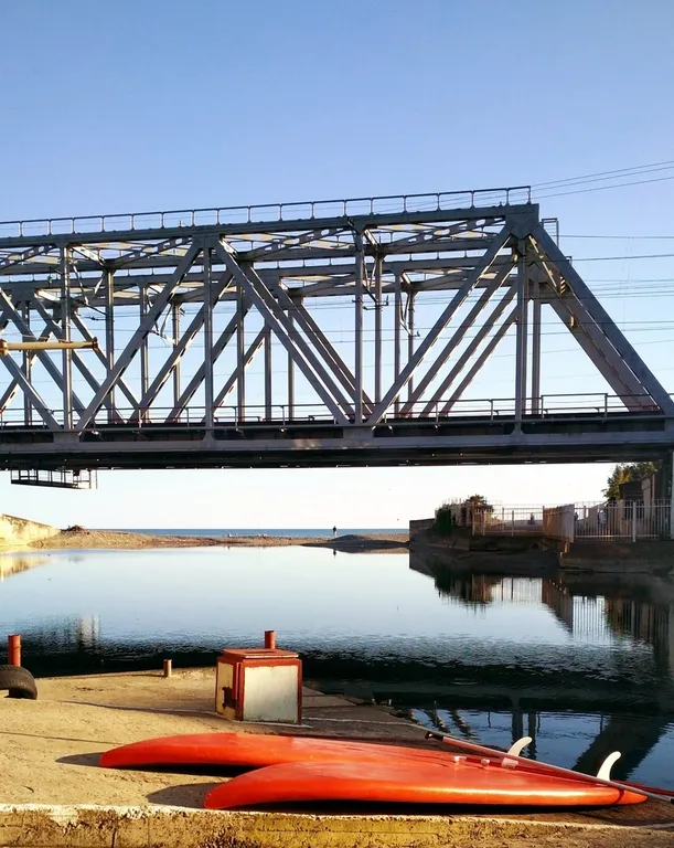 Эллинг у моря