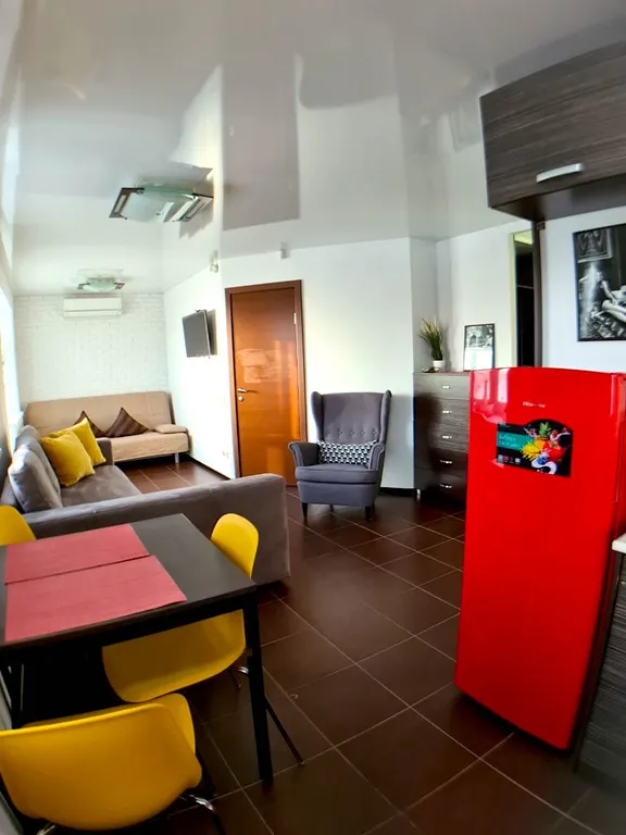 Квартира с видом на озеро