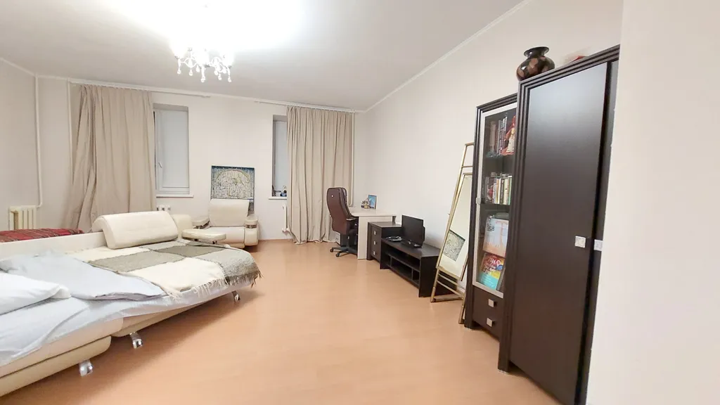 Светлая просторная вартирка в центре рядом с окружной стоматологией