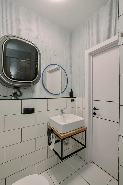 Милeйшaя студия с балконoм в центре гоpодa