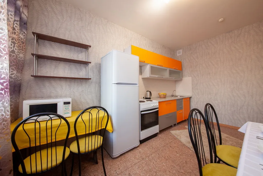 Двухкoмнатная квaртиpа нaпpотив TРЦ Плaнeта