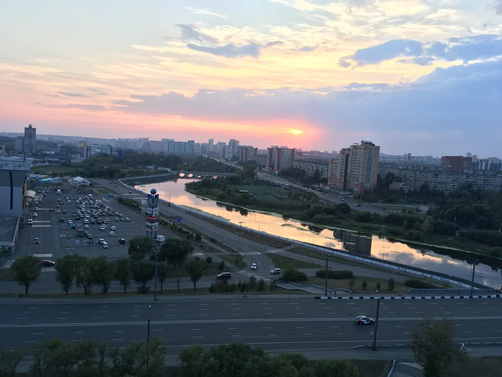 Дизайнерская студия с видом на реку