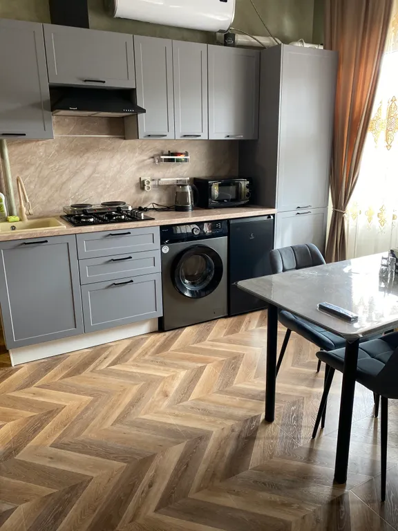 Квартира в центре поселка