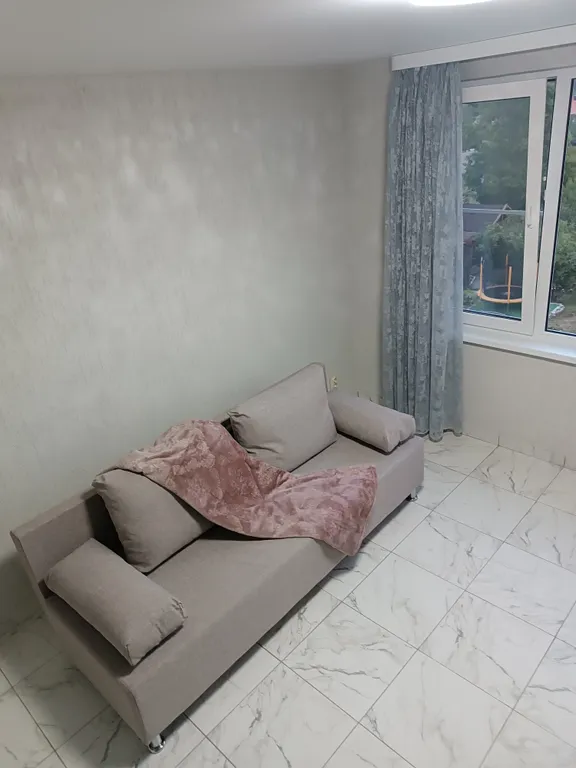 Новый уютный дом дупликс (левая половина) у берегу моря