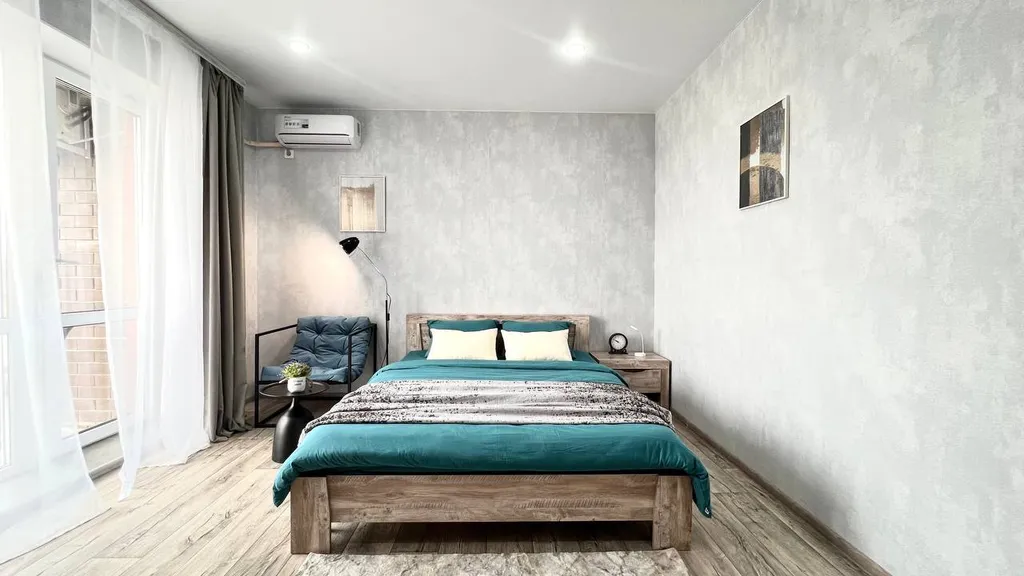 Новый апартамент с зоной отдыха на балконе