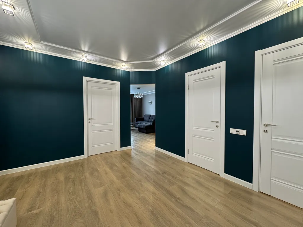 Квартира Просторная квартира с современным ремонтом у лесопарка — Лобня