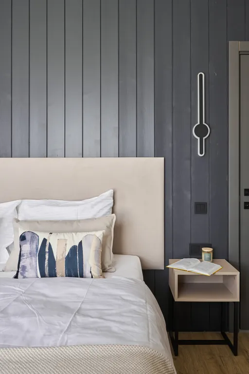 Просторный дом с сауной и камином в окружении леса и реки