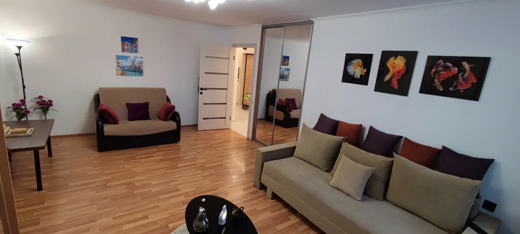 Светлая, просторная и уютная квартира в центре у метро