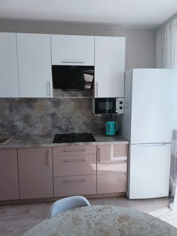 Уютная квартира в новом доме возле М4